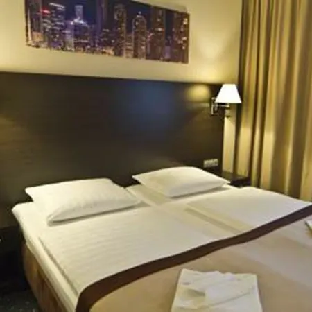 Titanic Comfort Kurfuerstendamm Berlino