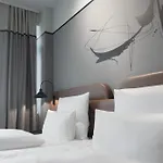 Отель Titanic Comfort Kurfuerstendamm 3*
