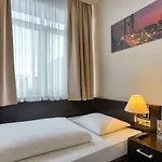 Titanic Comfort Kurfuerstendamm