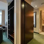 Titanic Comfort Kurfuerstendamm Отель