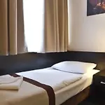 Отель Titanic Comfort Kurfuerstendamm Берлин