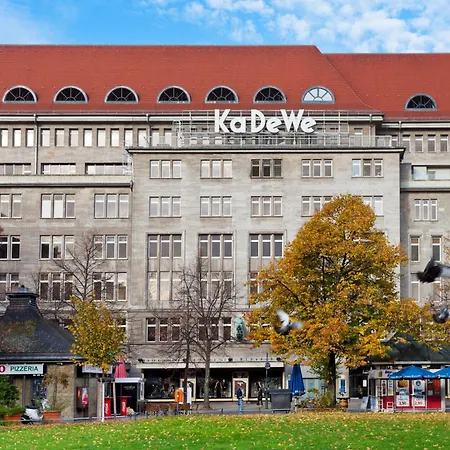 Titanic Comfort Kurfürstendamm 3* Berlín