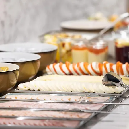 Hotel Titanic Comfort Kurfuerstendamm 3*