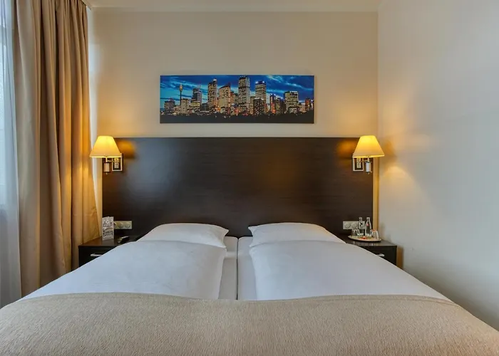 Titanic Comfort Kurfuerstendamm 3*