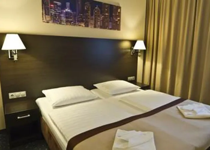 Titanic Comfort Kurfuerstendamm Berlin