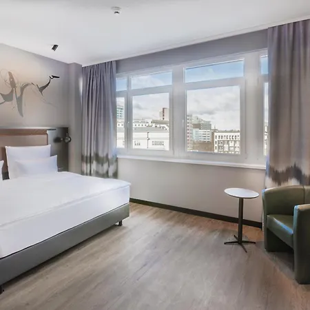 Titanic Comfort Kurfuerstendamm Otel Berlin
