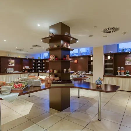 Titanic Comfort Kurfuerstendamm Otel Berlin